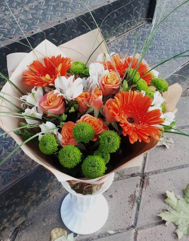 Букет цветов из: Герберы, Хризантемы, Альстромерии и Розы в Ищёрской
