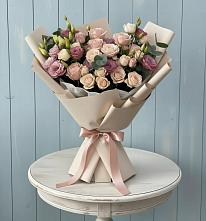 Букет цветов из:  Розы и Лизиантусы в Ищёрской
