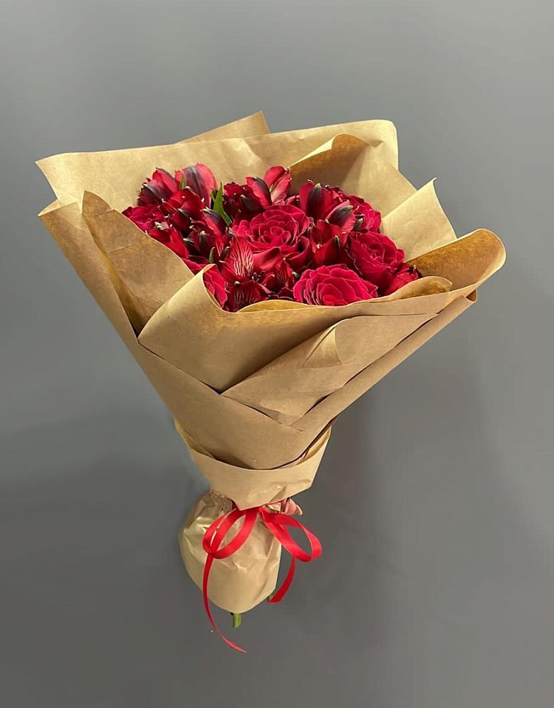 Букет цветов из: Альстромерии и Розы в Ищёрской