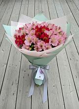 Букет цветов из:  Альстромерии в Ищёрской
