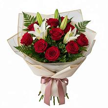 Букет цветов из:  Лилии и Розы в Ищёрской
