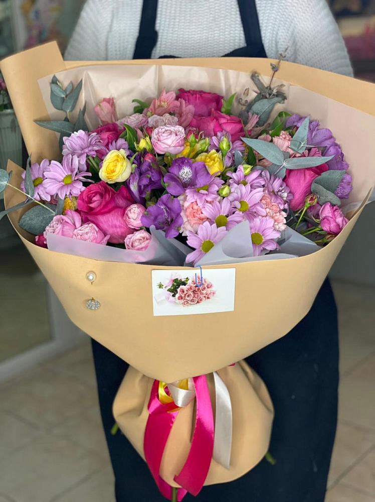 Букет цветов из: Хризантемы, Гвоздики и Альстромерии в Ищёрской