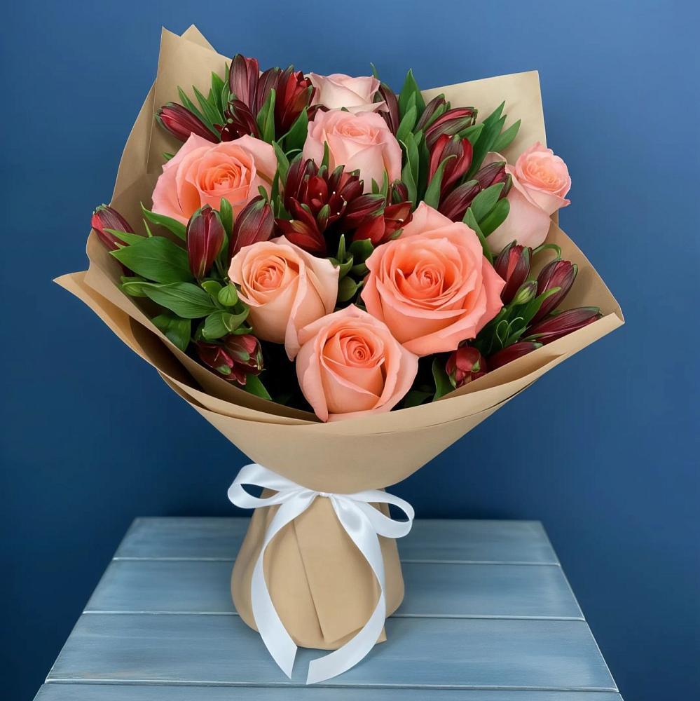 Букет цветов из: Розы и Альстромерии в Ищёрской