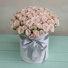 Цветочная композиция из Розы в шляпной коробке в Ищёрской