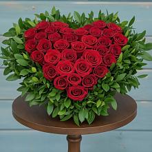 Цветочная композиция из Розы в виде сердца в Ищёрской