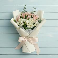 Букет цветов из:  Альстромерии в Ищёрской