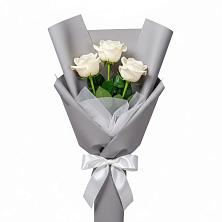 Букет 3 белые розы в Ищёрской