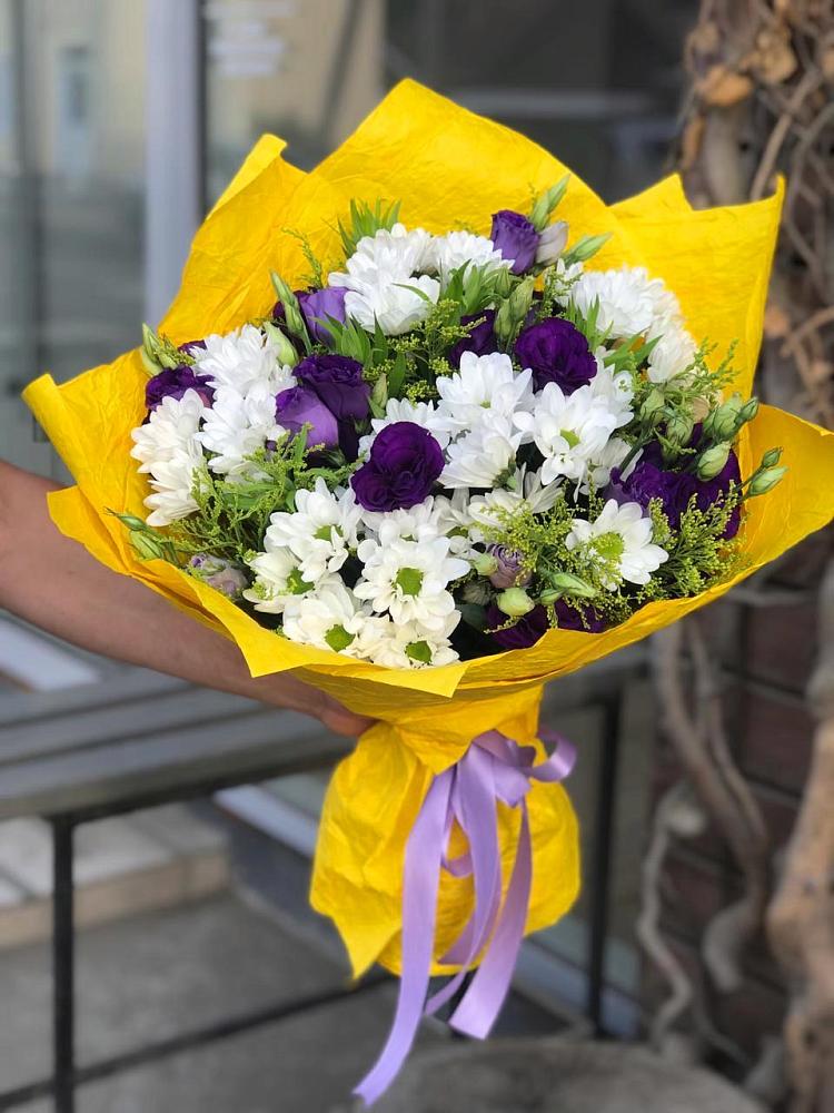 Букет цветов из: Ирисы, Хризантемы и Ромашки в Ищёрской