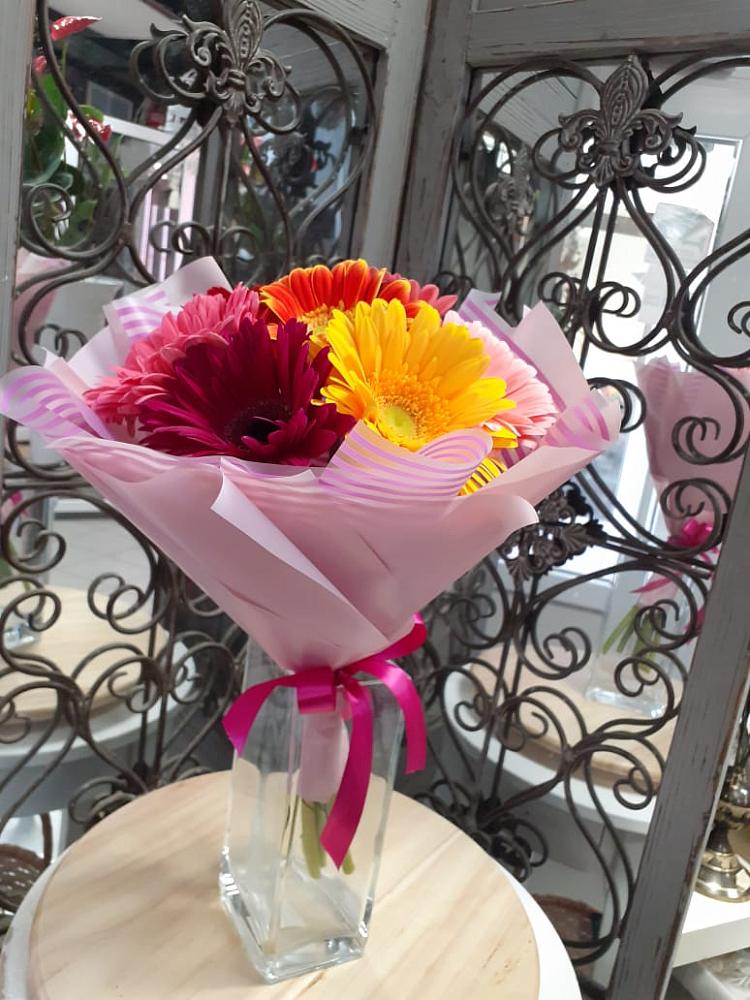 Букет цветов из: Герберы в Ищёрской