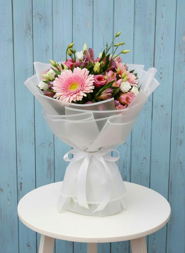 Букет цветов из: Герберы, Альстромерии и Лизиантусы в Ищёрской