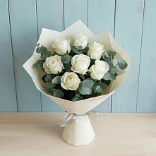 Букет Белые розы в Эвкалипте в Ищёрской