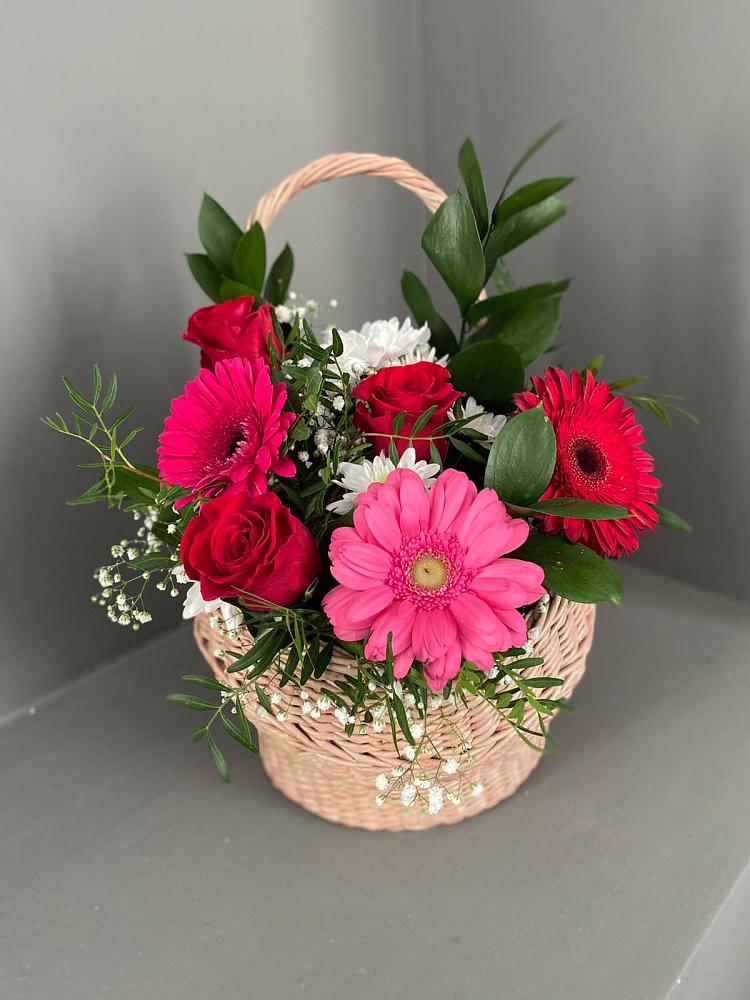 Цветочная композиция из Розы, Хризантемы и Герберы в корзине в Ищёрской