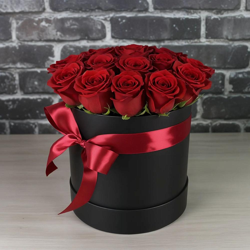 Цветочная композиция из Розы в шляпной коробке в Ищёрской