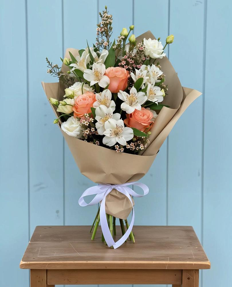 Букет цветов из: Альстромерии, Лизиантусы, Розы и Хризантемы в Ищёрской